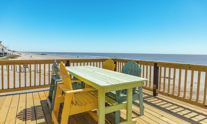 Pirates Beach House | Beachfront Home w/Great Gulf Views, Open Plan, Quick Beach Access