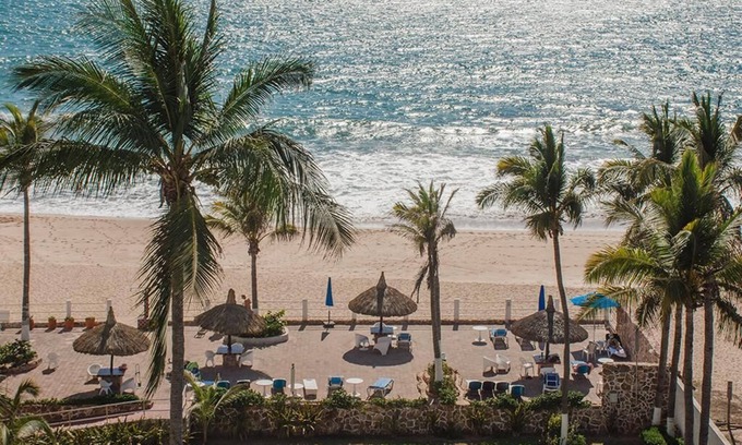 Marina Mazatlan Condo | Beachfront La Marina Tenis Condo