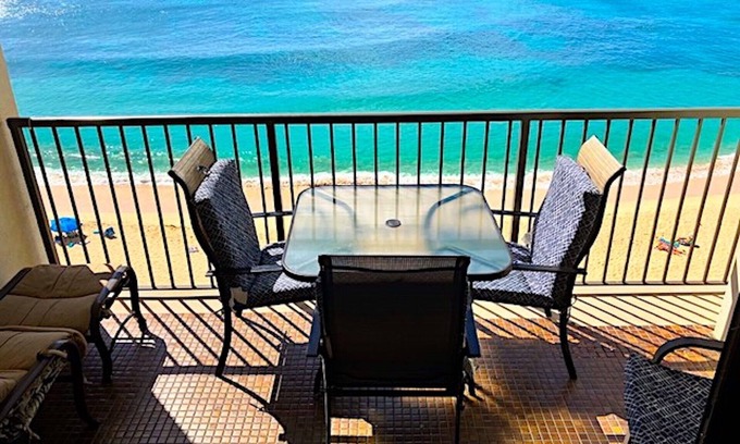 Makaha Condo | BEACHFRONT LEGAL BUDGET CONDO-VIEWS-FREE PKG/WIFI, POOL, HOT TUB, TENNIS/PICKLE7