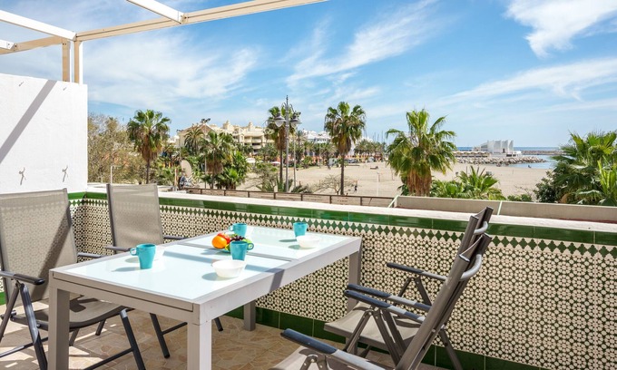 Benalmadena Costa Apartment | Beachfront location in Benalmadena by Costarentals - Ref 70
