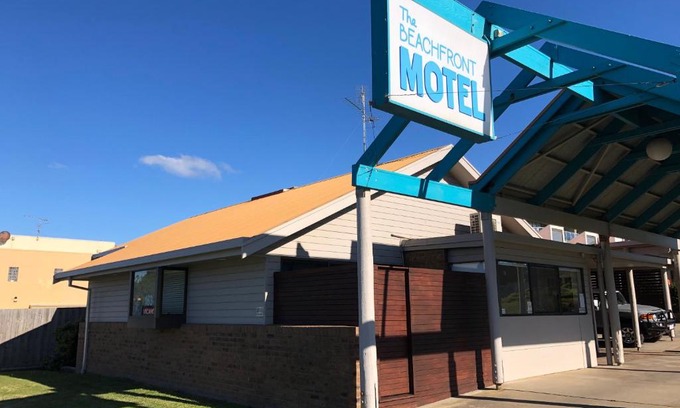 Apollo Bay Hotel | Beachfront Motel