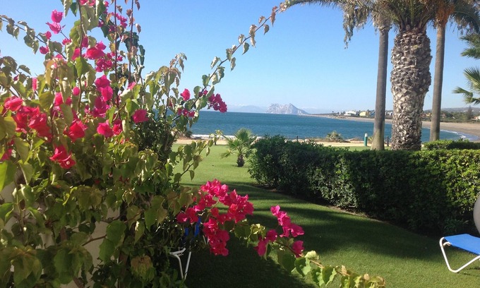 Sotogrande Apartment | Beachfront paradise
