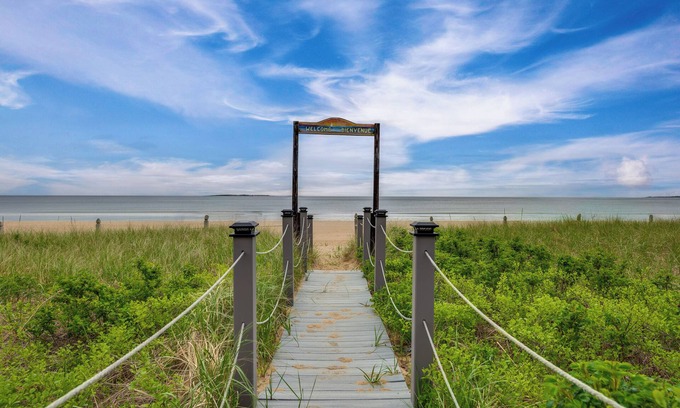 Old Orchard Beach Apartment | Beachfront Unit 17 | Right on Old Orchard Beach!