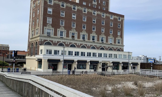 Atlantic City Condo | Beachfront