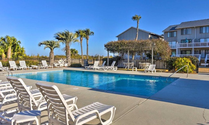 Oceanmarsh Subdivision Apartment | Beachfront Condo with 3 Pools on St Helena Island!