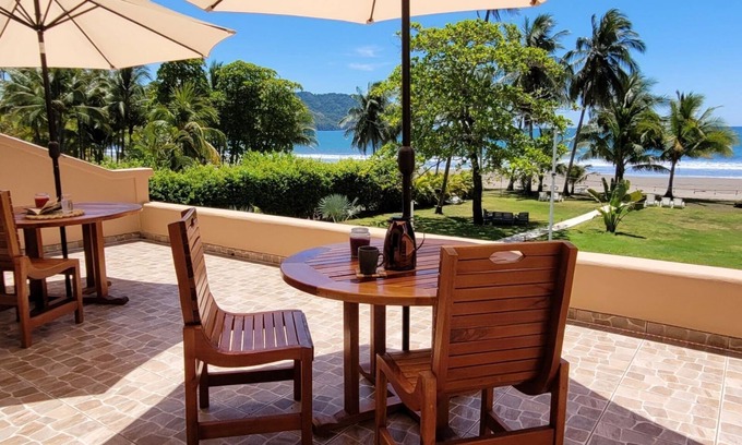 Tambor Villa | Beachfront Villa With Endless Ocean Views