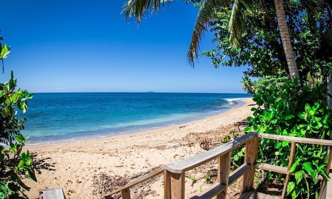 Ensenada Condo | Beachfront w/pool-Vista Del Mar y Sol unit 105