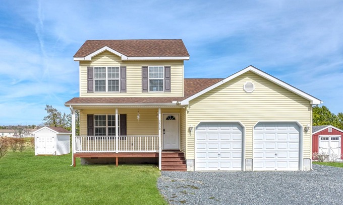 Greenbackville House | Beachin' at the Cove - Golf course, Shared pool & more!