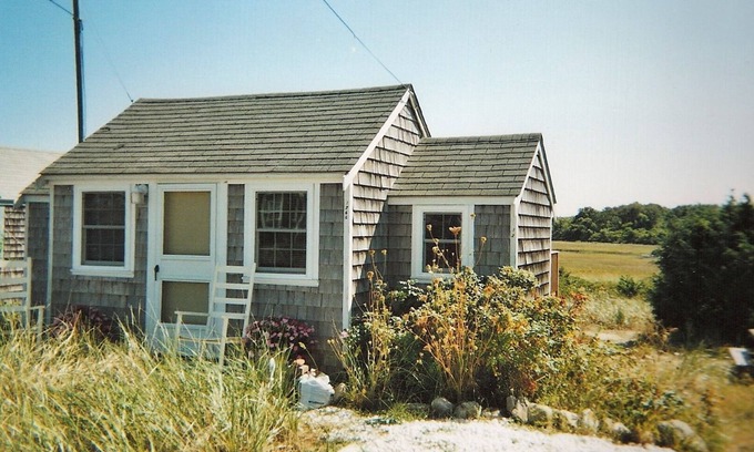 East Sandwich Cottage | Beachland 12- Charming East Sandwich Beach cottage
