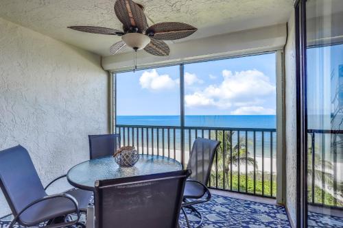 Vanderbilt Beach Apartment | Beachside at Vanderbilt