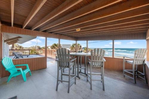 St. Augustine House | Beachside Bliss