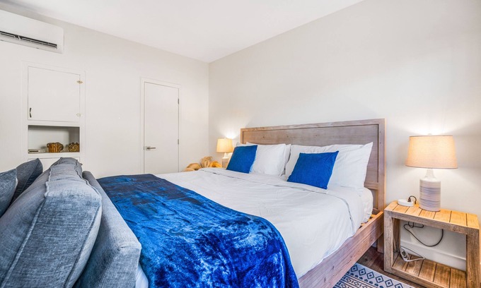 Crown Point Apartment | Beachside Retreat: Large Studio with AC 2 Blocks to Beach w/Parking