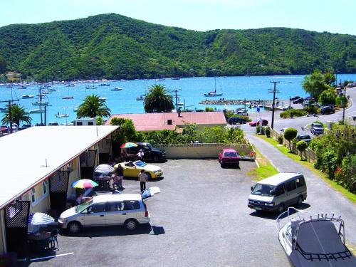 Waikawa Bay Hotel | Beachside Sunnyvale Motel