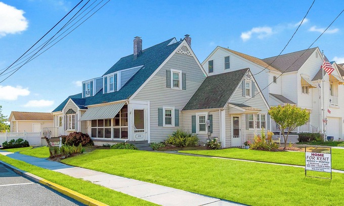 Point Pleasant Beach House | Beachside AND Lakeside at the same time!