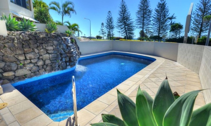 Maroochydore Resort | Beachside Views 2 Bedroom Family Apartment Mooloolaba