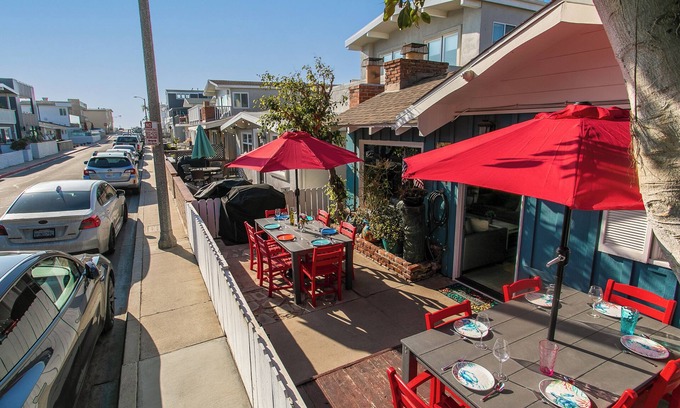 West Newport House | BeachViewDisney25MinBikesParkingWasherEVChrBBQ