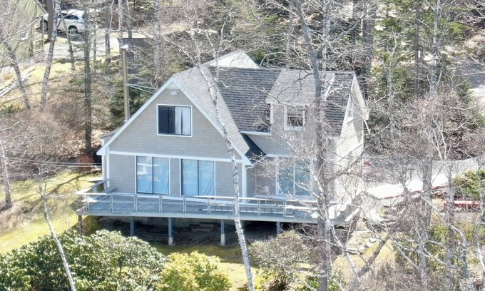Sorrento House | Beachwalk. A beautiful home in Sorrento, Maine