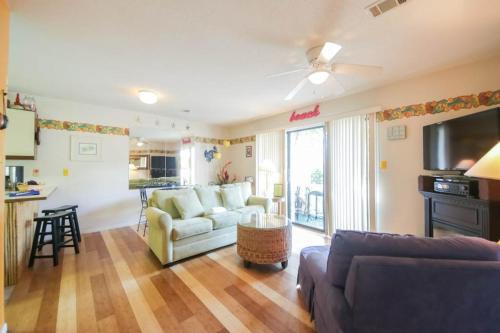 Seagrove Beach Apartment | Beachwood Villas 7C