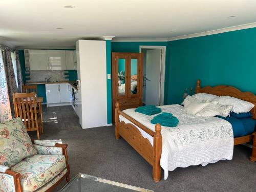 Westport Apartment | Beachy Sounds