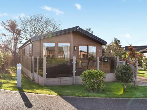 Runswick Bay House | Beagle Lodge