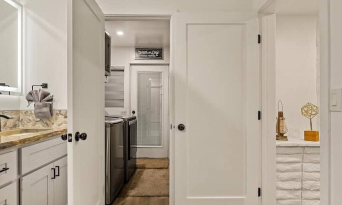 Twin Peaks Cabin | Bear Cabin Spacious Recently Renovated