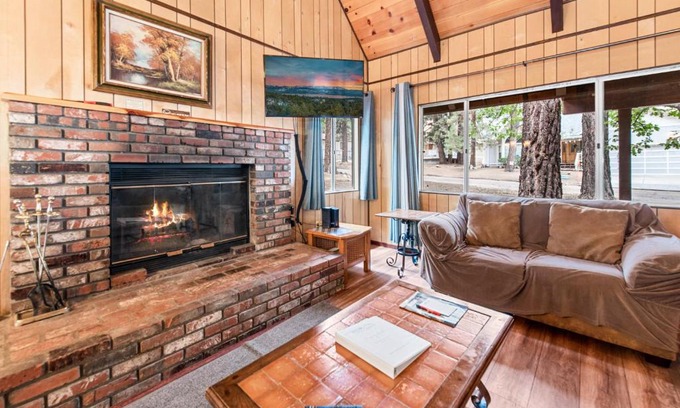 Summit Estates House | Bear Crossing - Walk to Snow Summit! Visit this charming mountain home compete with foosball table