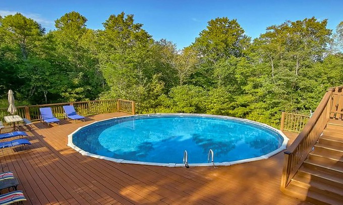 Seymour House | Bear Splashin Fun- 3 Bdrm, Private Outdoor Pool, Hot Tub, & Fire Pit
