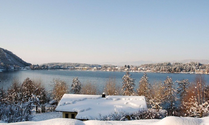 Klopein House | Beautiful private villa for 6 guests with WIFI, TV, terrace and pets allowed