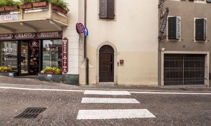 San Daniele del Friuli Apartment | Beautiful apartment for 4 people with WIFI, TV, pets allowed and parking