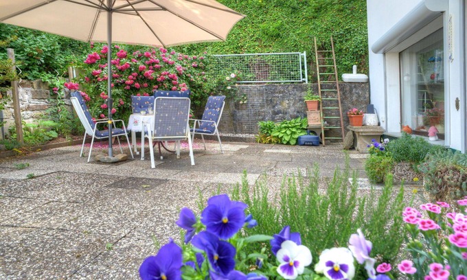 Schwalenberg Apartment | Beautiful apartment for 4 guests with WIFI, TV, patio and pets allowed