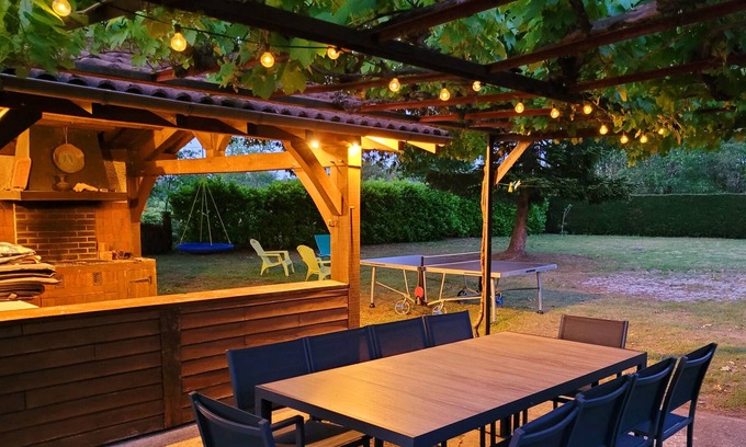 Sainte-Eulalie-en-Born Apartment | Beautiful renovated, independent apartment with large garden