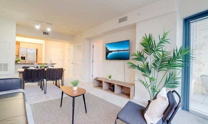Aurora Highlands Apartment | Beautiful 1/1 Bedroom Apartment at Pentagon City