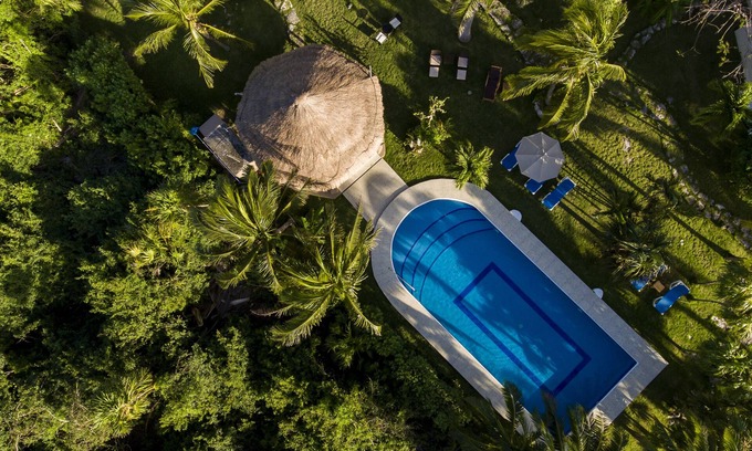 Playa del Secreto House | Beautiful 2 Bdrs Villa with Pool,Private Beach,Wi-Fi, Kayaks, Manager, Chef .