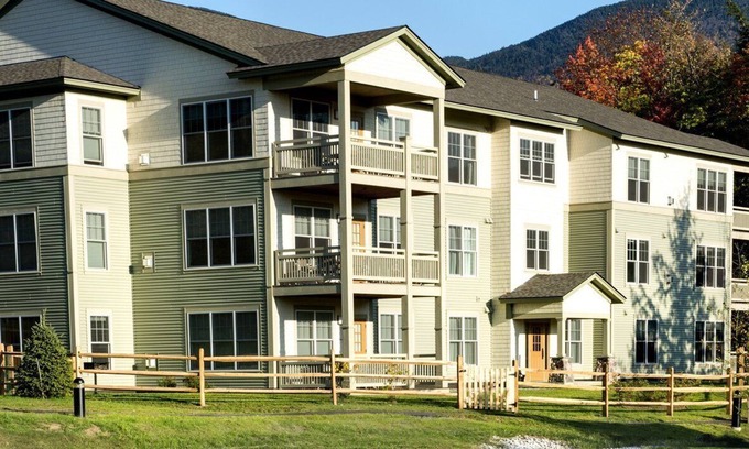 Jeffersonville Apartment | Beautiful 2 bedroom unit at resort, sleeps 6
