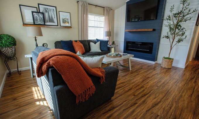 Three Rivers House | Beautiful 2-bedroom condo in serene Three Rivers near Park Entrance