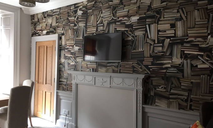 Old Town Apartment | Beautiful 2 bedroom 2 shower room by Castle Royal Mile Old Town