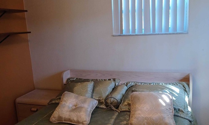 Hudson House | Beautiful 2-bedroom bungalow near Tampa area attractions