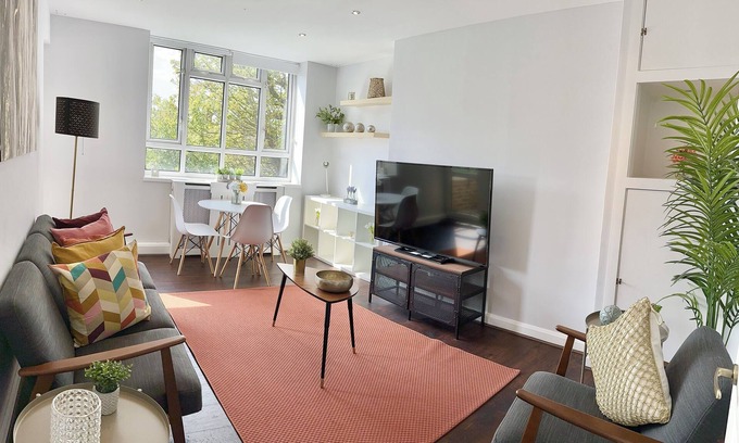 Fulham Broadway Apartment | Beautiful 2 Bedrooms Apartment 4 min Walk to Tube Station