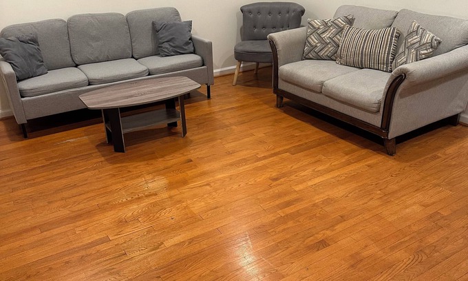 Mount Vernon Square Apartment | Beautiful 2 BR Downtown Apt near all tourist sites with free parking.