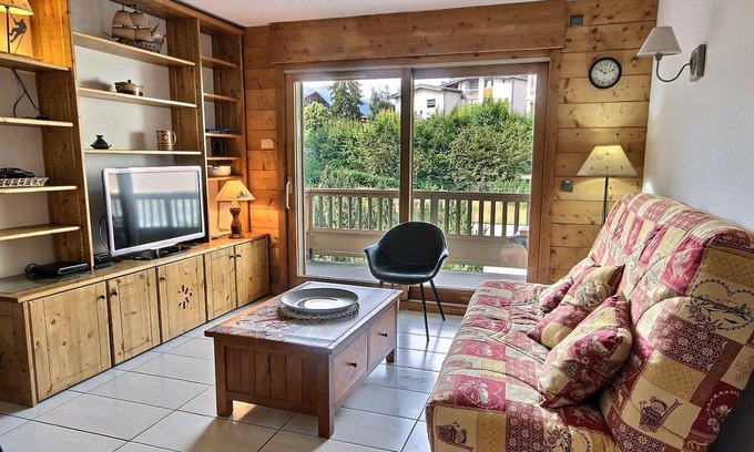 Bourg-Saint-Maurice Apartment | Beautiful 2-room apartment with balcony, parking, and WiFi in Bourg St Maurice