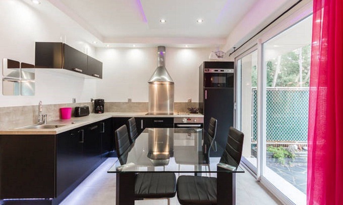 La Baule-Escoublac Apartment | Beautiful 2 bedroom apartment with terrace La Baule Les Pins 600 meters from the beach