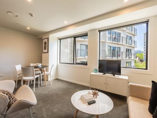Newton Apartment | Beautiful 2BR Unit next to Myers Park Zodiak Stays