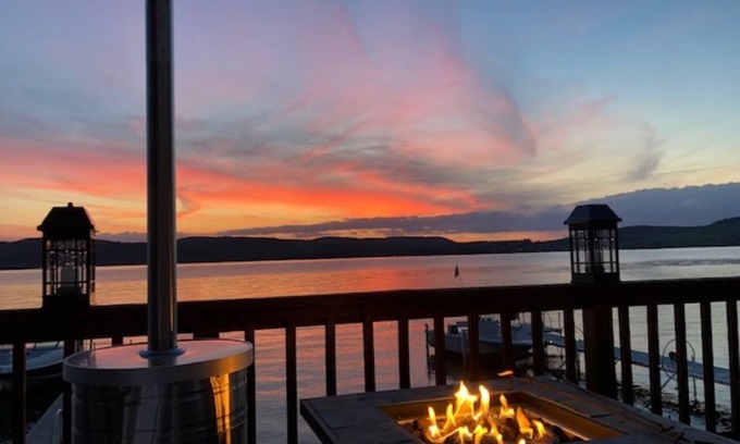 Richfield Springs House | Beautiful 3 Bedroom lakefront home less than 15 mins to Cooperstown. Sleeps 8+n