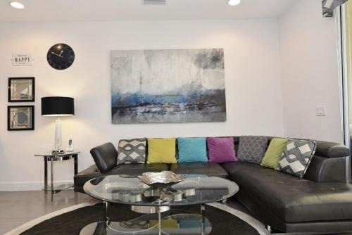 Four Corners House | Beautiful 3-Bed Villa 10 Minutes From Disney - Serenity Resort townhouse