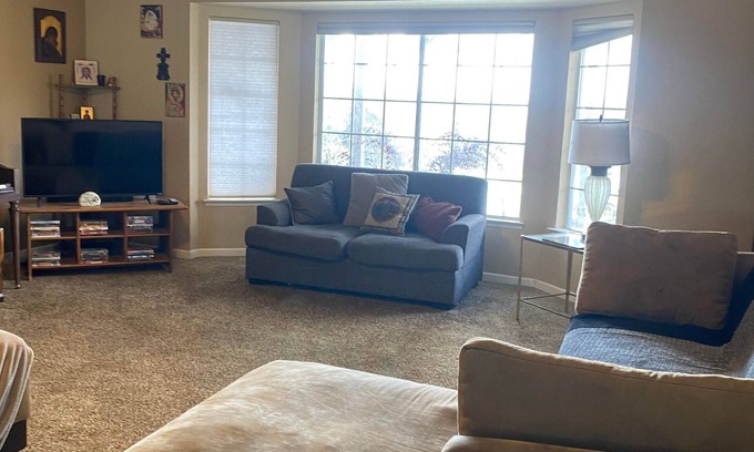 Squaw Valley House | Beautiful 3 Bedroom House BBQ near Sequoia/Kings NP