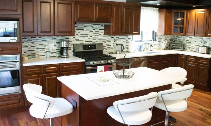 Bushkill House | Beautiful 3 Bedroom 2 bath House in a 4 Season amenity filled community.