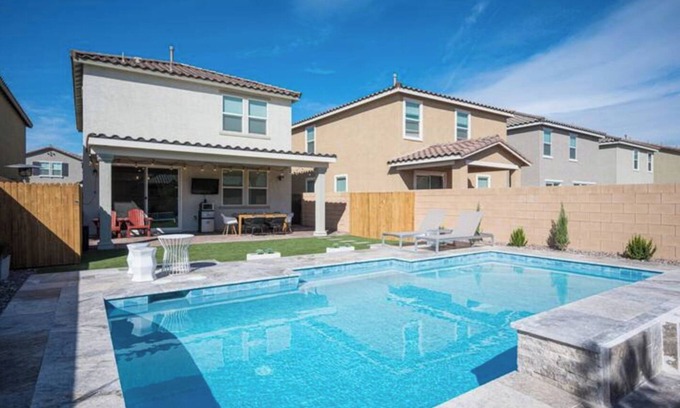 Spring Valley House | Beautiful 3 bedroom house with heated modern pool