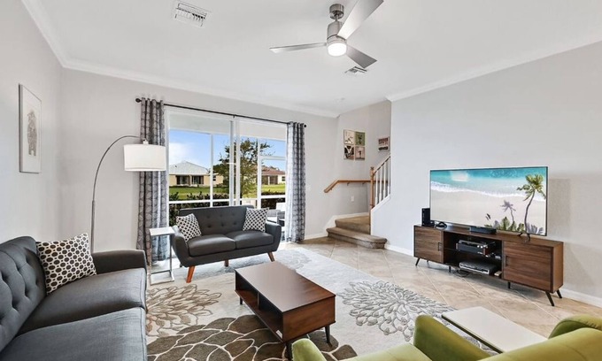 Rural Estates House | Beautiful 3-bedroom townhome with great amenities in Naples