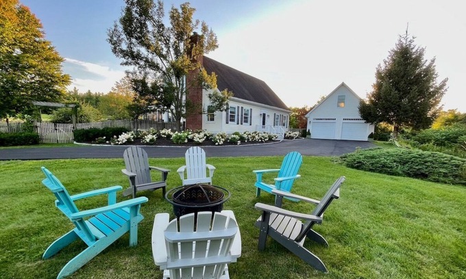North Egremont House | Beautiful 3 bedroom with sunny heated pool!