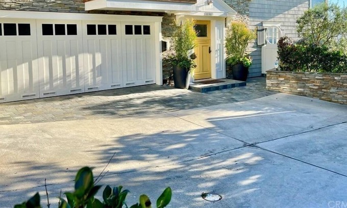 South Laguna Apartment | Beautiful 3 Br. Single family (460257) by Houzlet